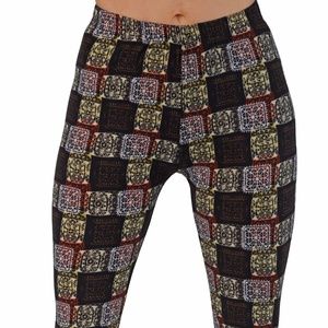 Electric Print leggings for everyday wear